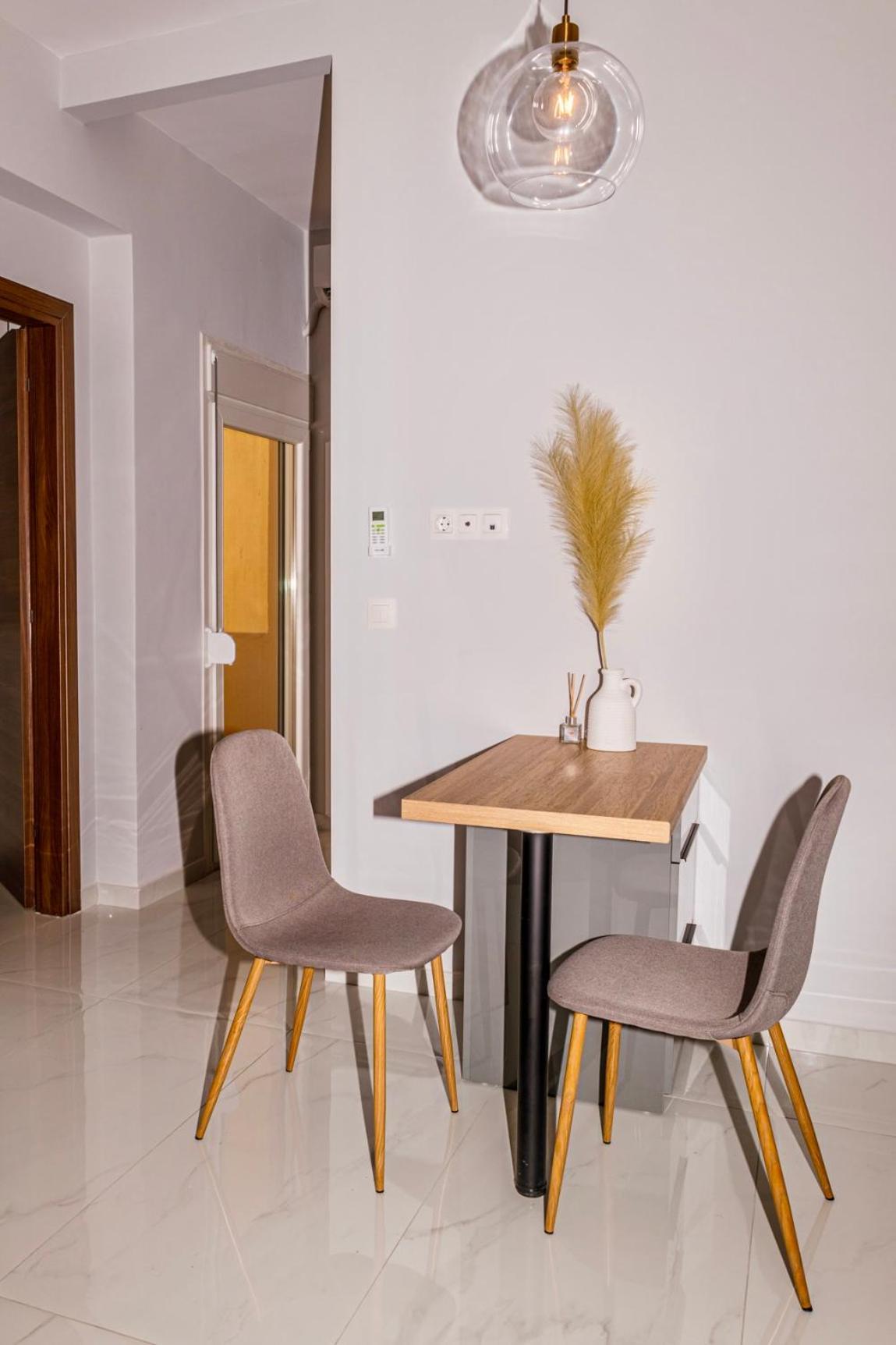 Cozy Studio In The City Center เทสซาโลนิกิ ภายนอก รูปภาพ