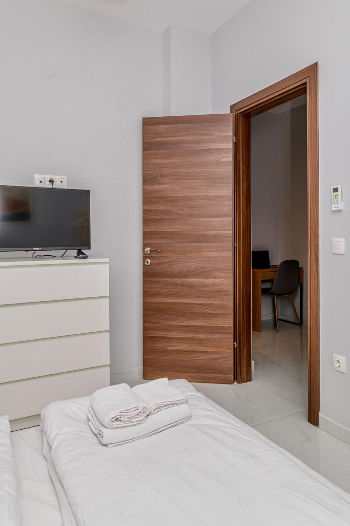 Cozy Studio In The City Center เทสซาโลนิกิ ภายนอก รูปภาพ